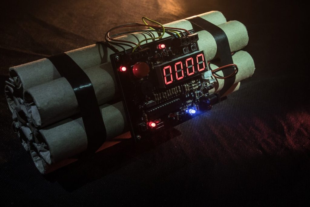 男性にもマリッジブルーはありまーす
ストレスは公平ではないかも
時限爆弾の写真