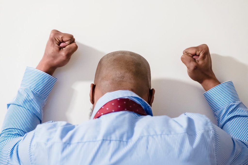 男性が年上の年の差婚　真剣にプレゼンしてみた
40歳過ぎたら年の差婚？
男性の前をふさぐ壁