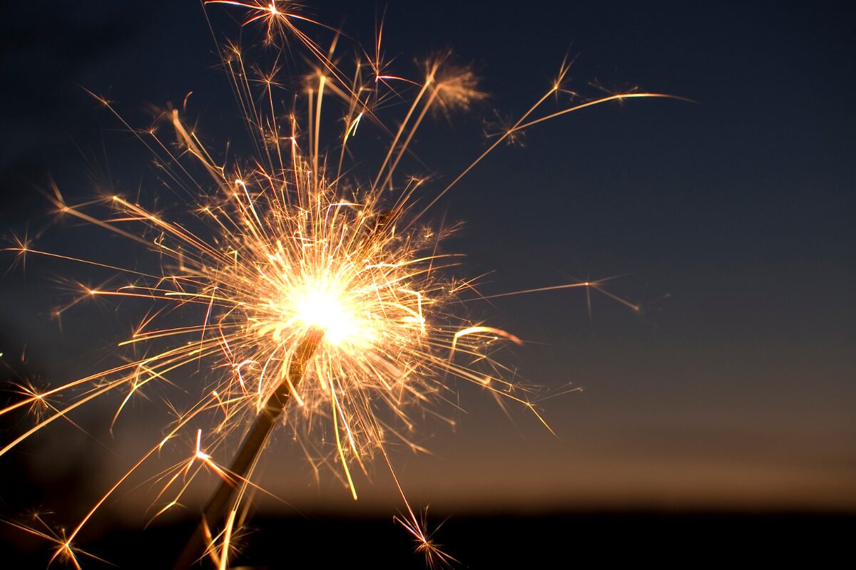 恋は遠い日の花火…だったかも 恋は遠い日の花火ではない…？恋を忘れた中年に読んで欲しい、大人の恋とは？という話。