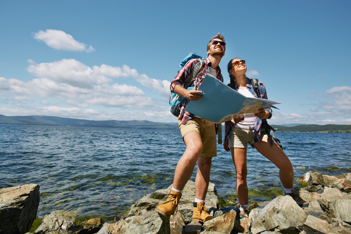 夫婦で共通の趣味を探してみる 夫婦の会話が減っていき、寝室も食事も別々…。もはや他人とのルームシェア。共通の趣味を持つことは自然とコミュニケーションが取れる時間が増えることになります。
