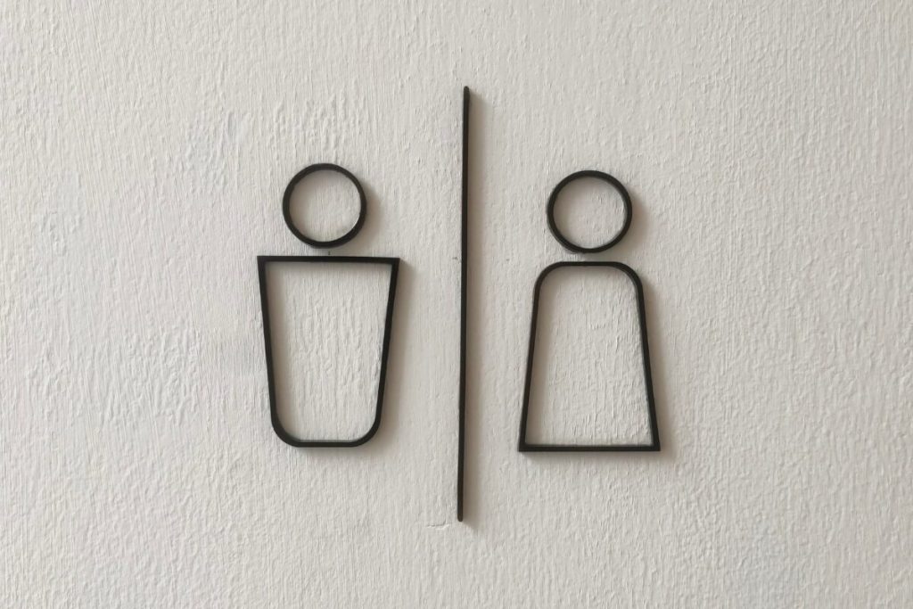 好かれたい女性の最終手段　男性の本能にうったえかける
性別が違うということ
男女のマーク