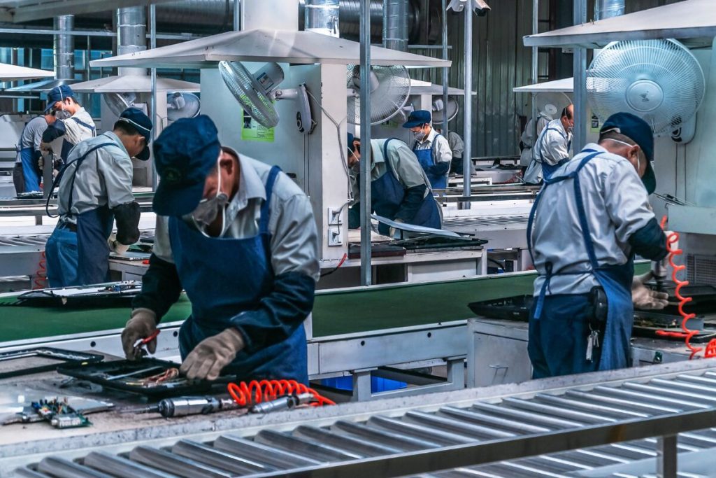 睡眠中にあなたの身体で起きていること
始業のベルが鳴る
工場の写真