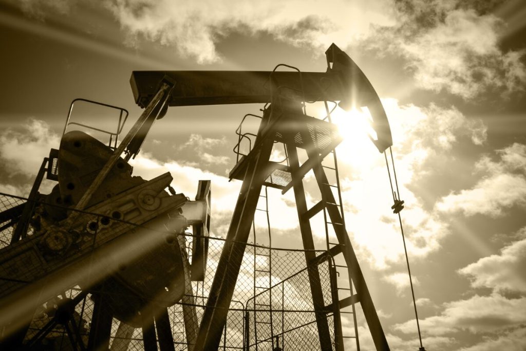 恋は遠い日の花火…だったかも
ならばこのままなのか？
資源採掘現場の写真