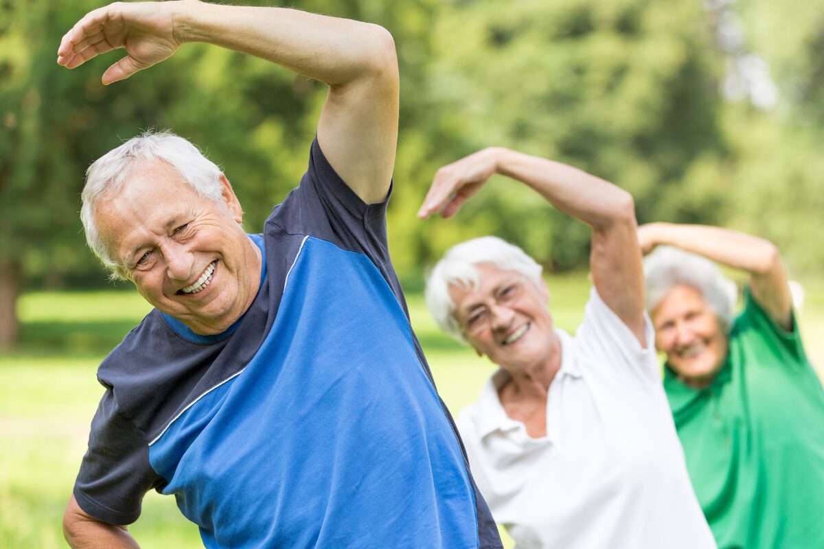 最強エクササイズ　ラジオ体操がやばい！ ジム、ピラティス、ヨガ、様々なダイエットをためしては挫折し続けているあなた！最強のエクササイズをご紹介します。