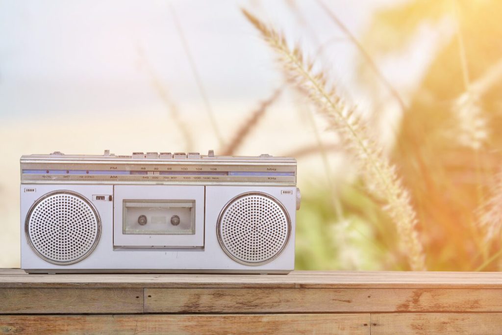 最強エクササイズ　ラジオ体操がやばい！
なんでラジオ？
ラジオの写真
