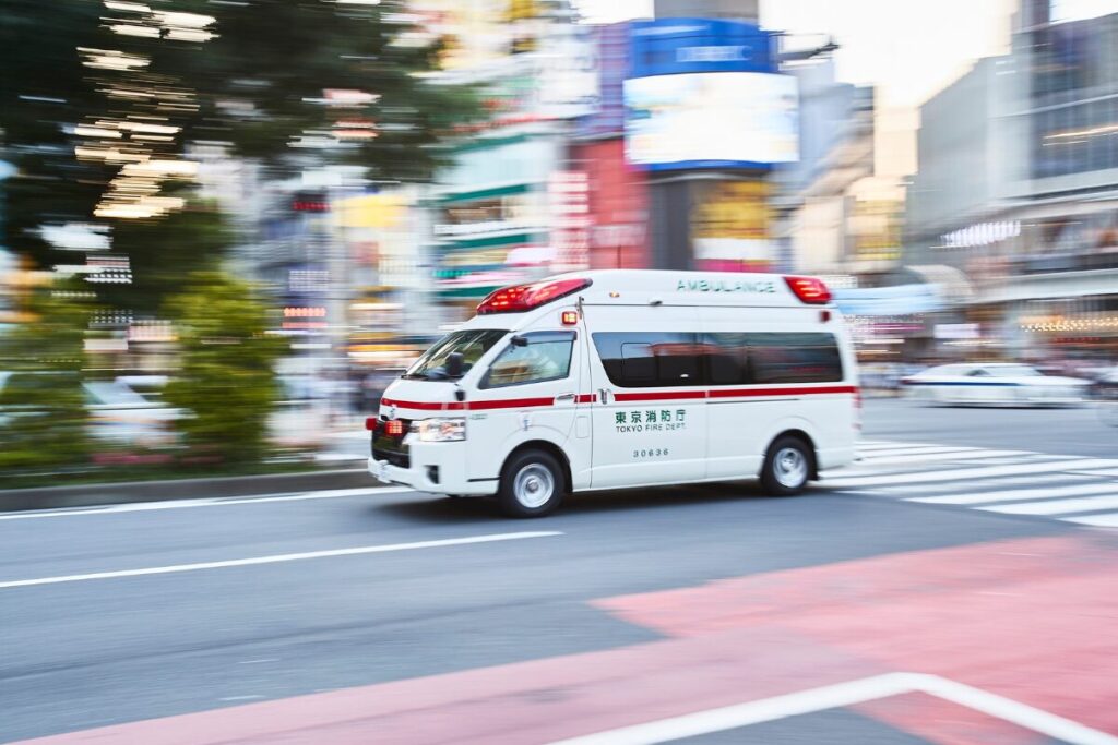 熱中症に気を付けて！
重たい症状
走る救急車