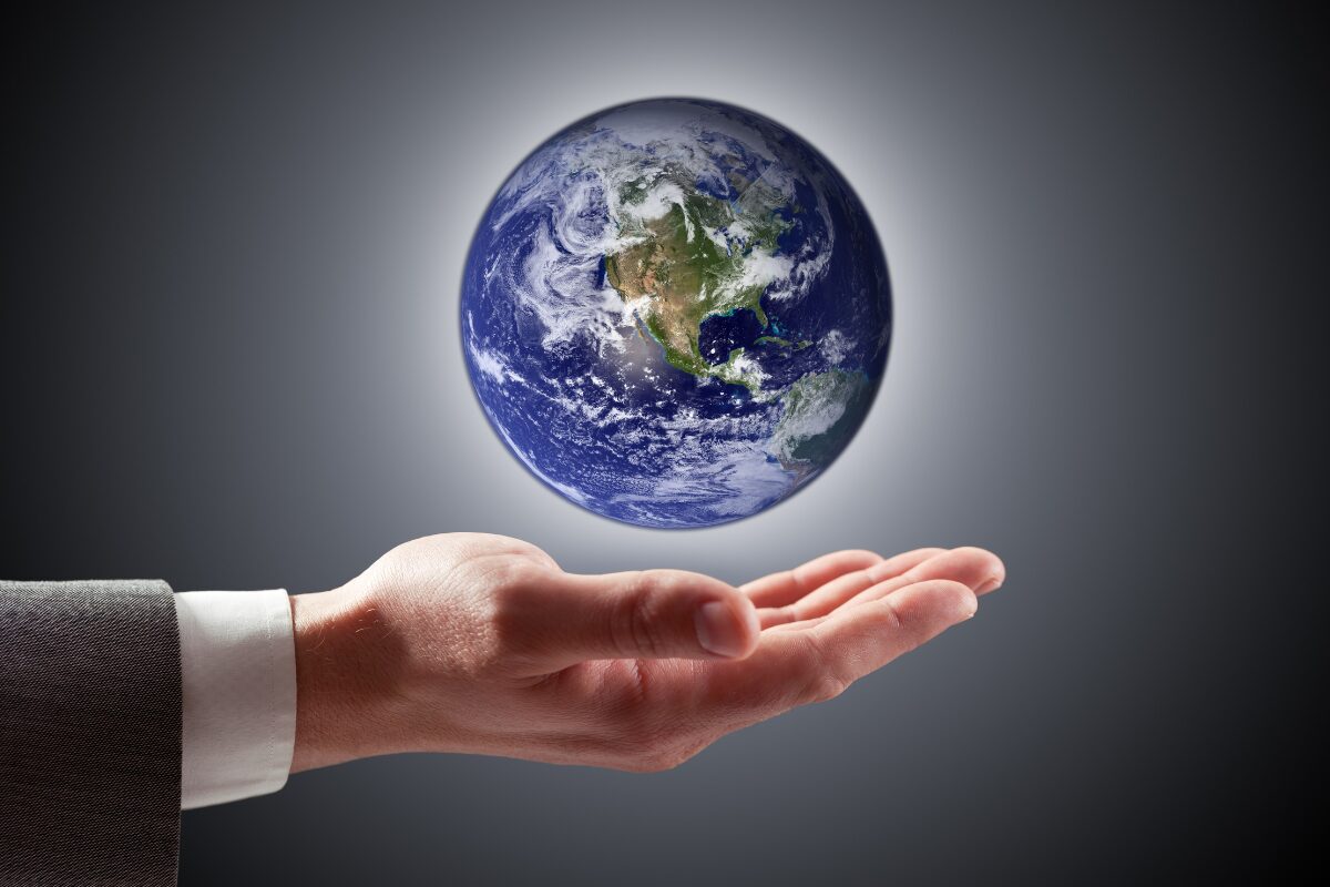 弱者が弱者から搾取する世界 色恋営業や頂き女子、副業詐欺に特殊詐欺…あげくの果てに刃傷沙汰という世界線。一体いつから世界はこうなった？いやいや、世界はもともとこうだったのかも。