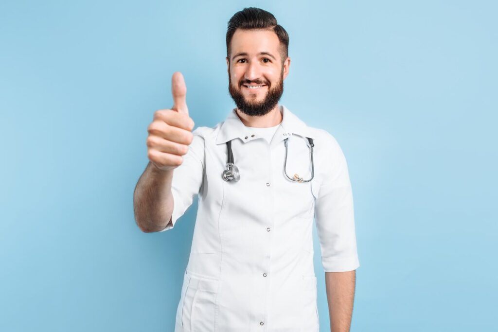 中高年のかほり
安心してください
親指をたてる医者