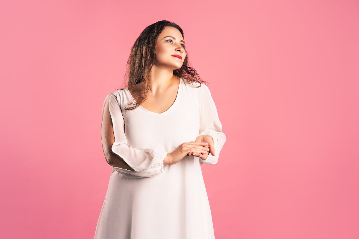 ぽっちゃり女子が選ばれる？ 標準的な体型よりやや太めのあなたは世にいうぽっちゃり女子。自制の効かない生活の賜物なのか、体質なのか、とにもかくにもぽっちゃり女子のあなたが婚活に成功するためには？を真面目に考えてみました。