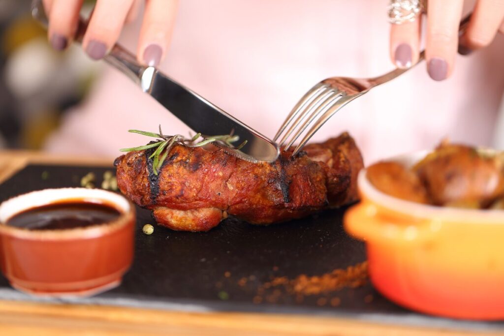 旦那にドキッとする瞬間
そりゃ慣れるでしょ
ステーキの写真