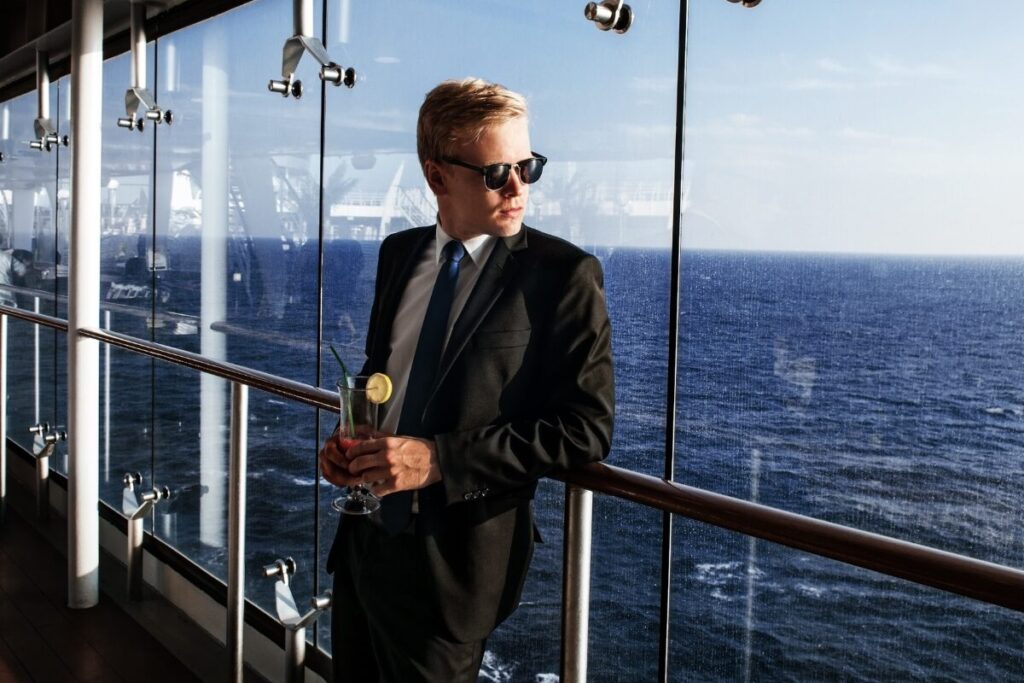 女性が知らない男性の結婚の決め手
経済的な安定
リッチな男性