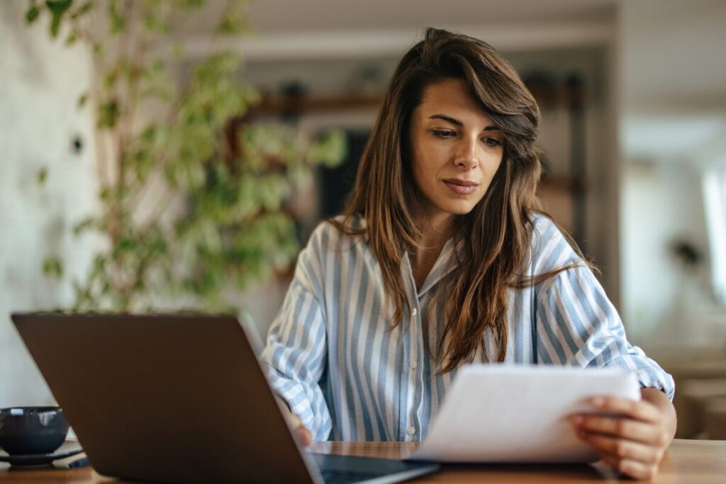 ズボラOK！無理なく続く簡単腸活
無理なくできる腸活
何かに真剣に取り組む女性