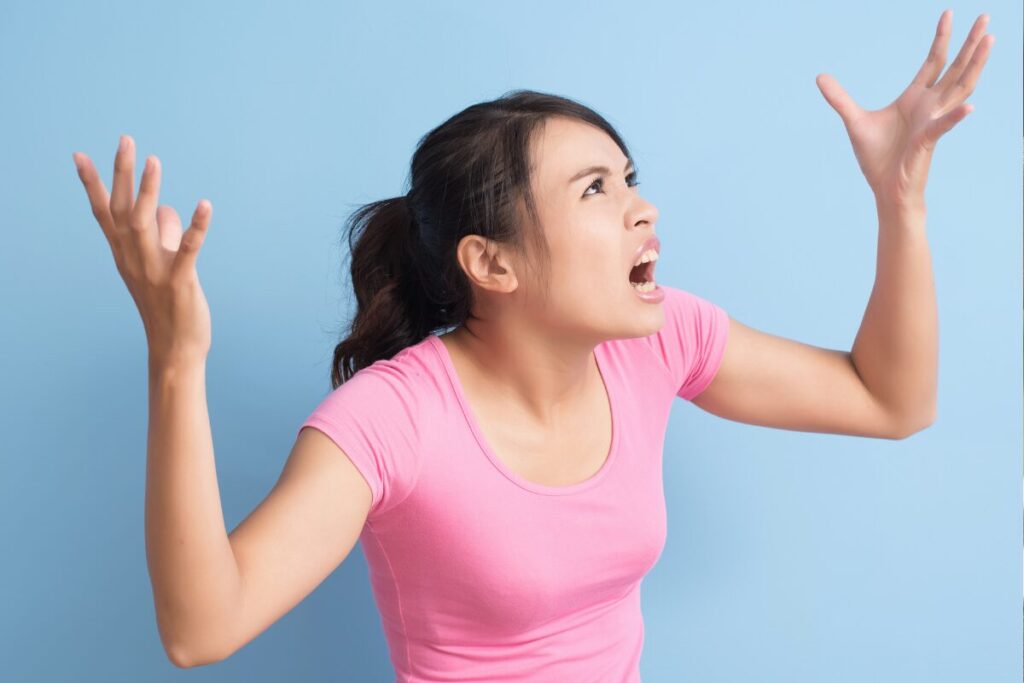 勘違い男に要注意！しつこい男性をスパッと遠ざけるには
完全に撃退する方法
手に負えないとあきれる女性