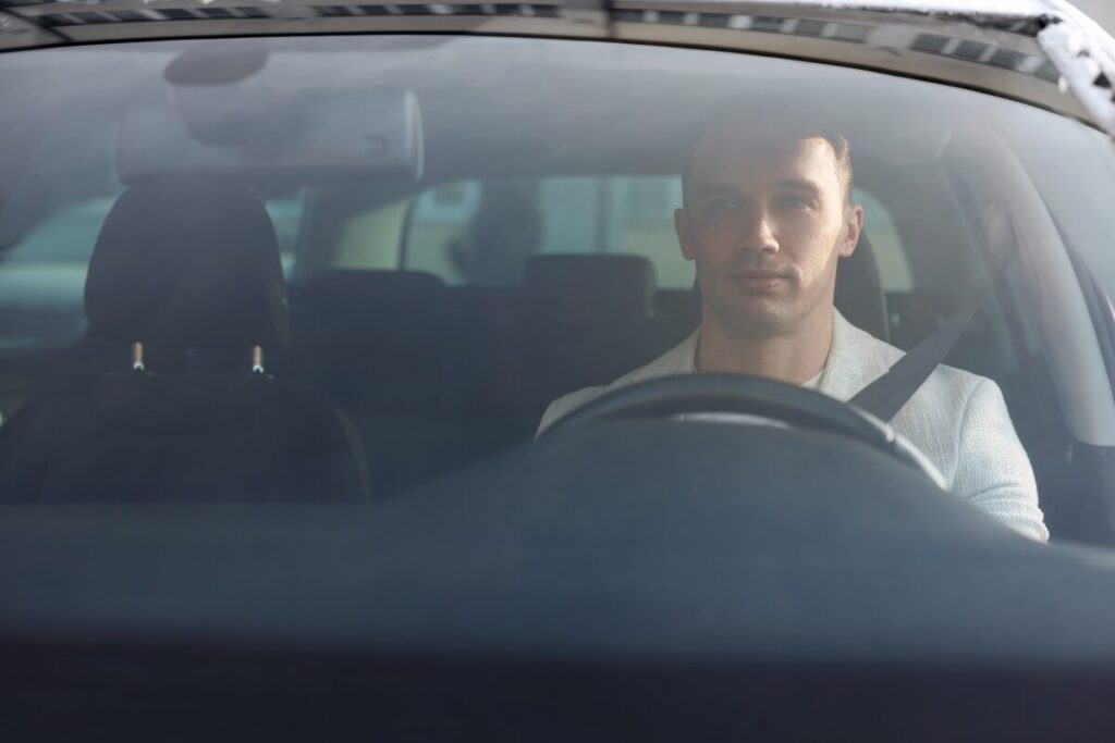 地獄ドライブへようこそ！ハンドルを握ると性格の変わる男
危険運転
ピッタリと後ろに付ける車