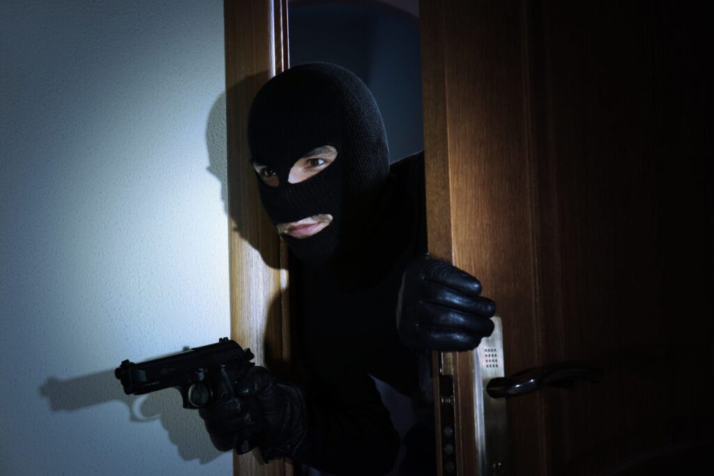 夫婦間の会話が減ったら
時間泥棒
泥棒