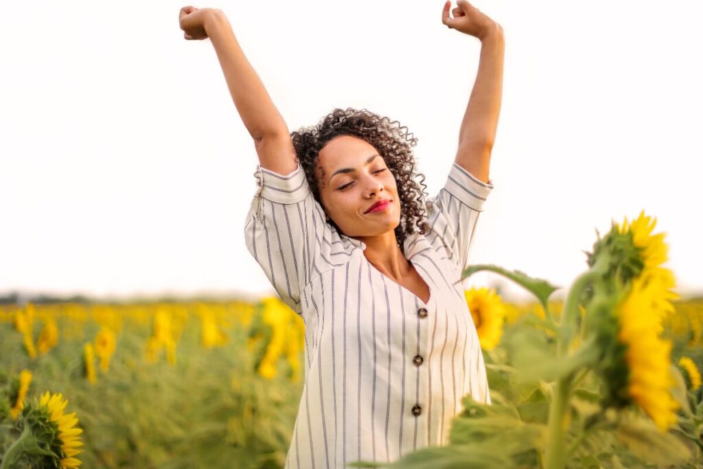 自己肯定感が低い女の恋愛
さっさと治すには
のびのびとした女性