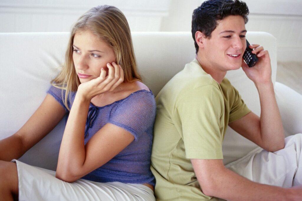 それでも旦那と別れたい
離婚の理由
背中合わせの夫婦