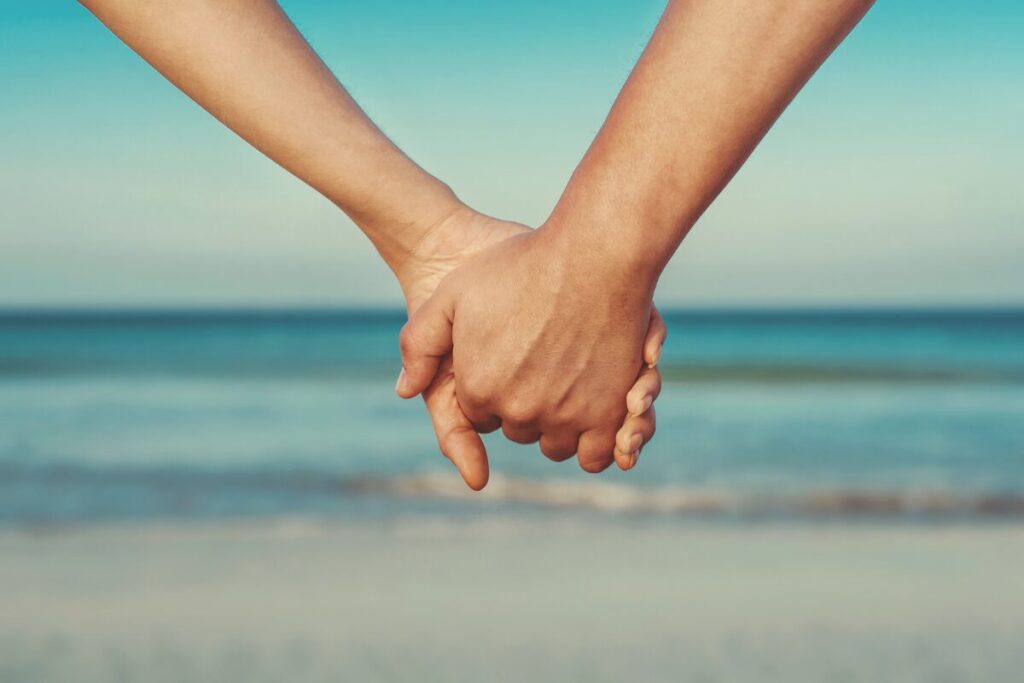 幸せの時間
手をつないでますか?
繋いだ手