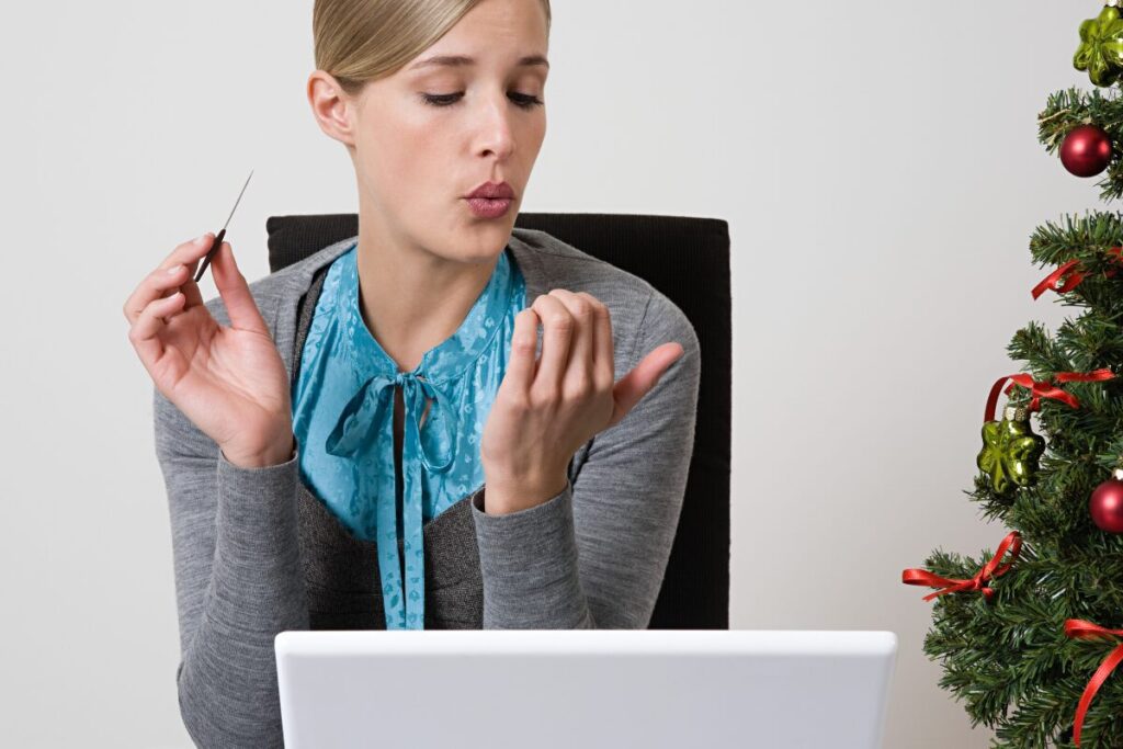 販売戦略会議　売れないオヒトリサマ必見、目からうろこの戦略とは？
新人（20代、自称意識高い系）
意識高い系女子