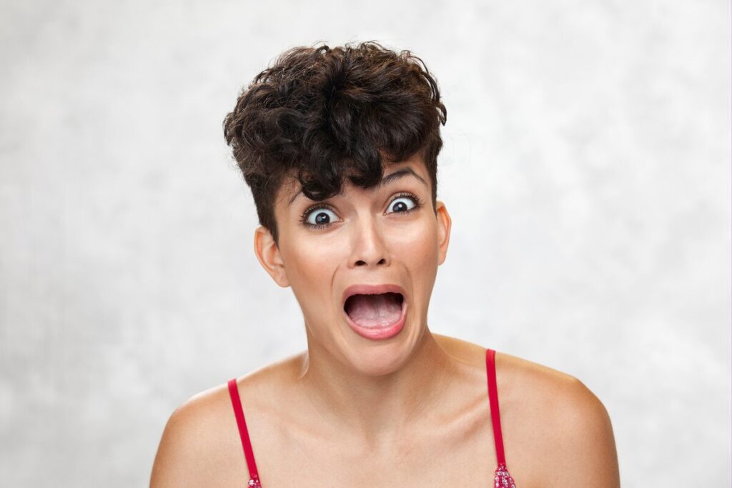 マッチングアプリにいるちょっとコワいオンナ
文章ってコワいんです
コワがる女性