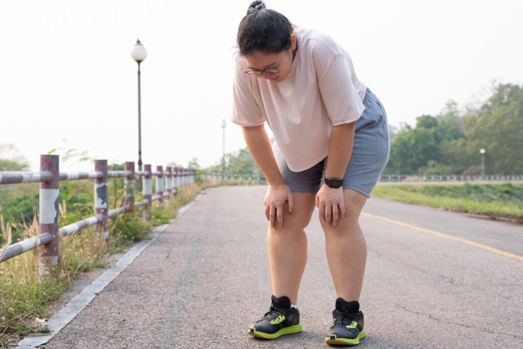 ダイエットに挑む前に
冬はダイエットの季節です
ダイエット中の女性