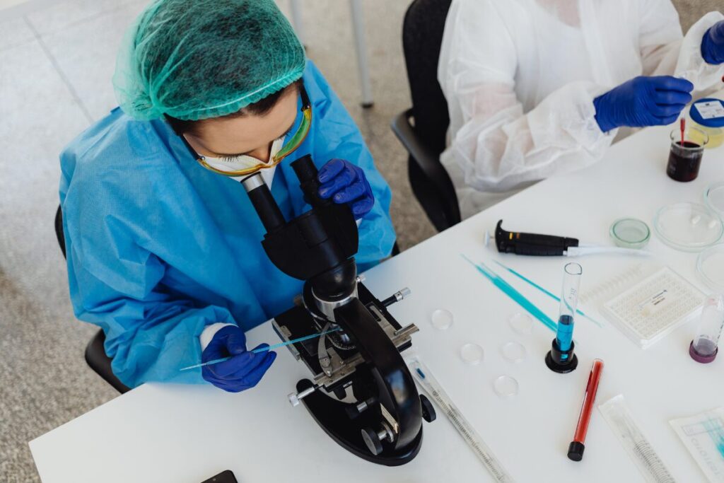 いつまでも若く美しくいるために
幹細胞の数
研究している人