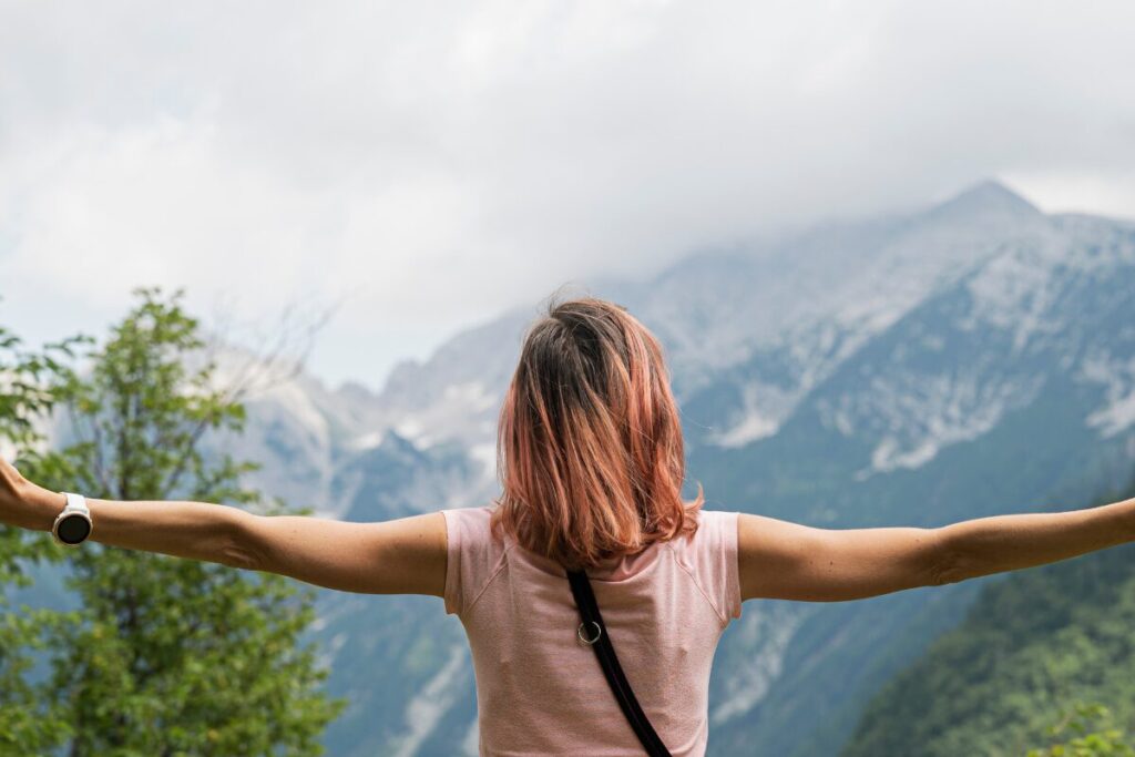 マッチングアプリにいるちょっとコワいオンナ
真っ裸のプロフィール
あけっぴろげの女性
