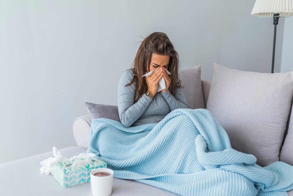 いつまでも若く美しくいるために
幹細胞が減る理由
風邪をひいている女性