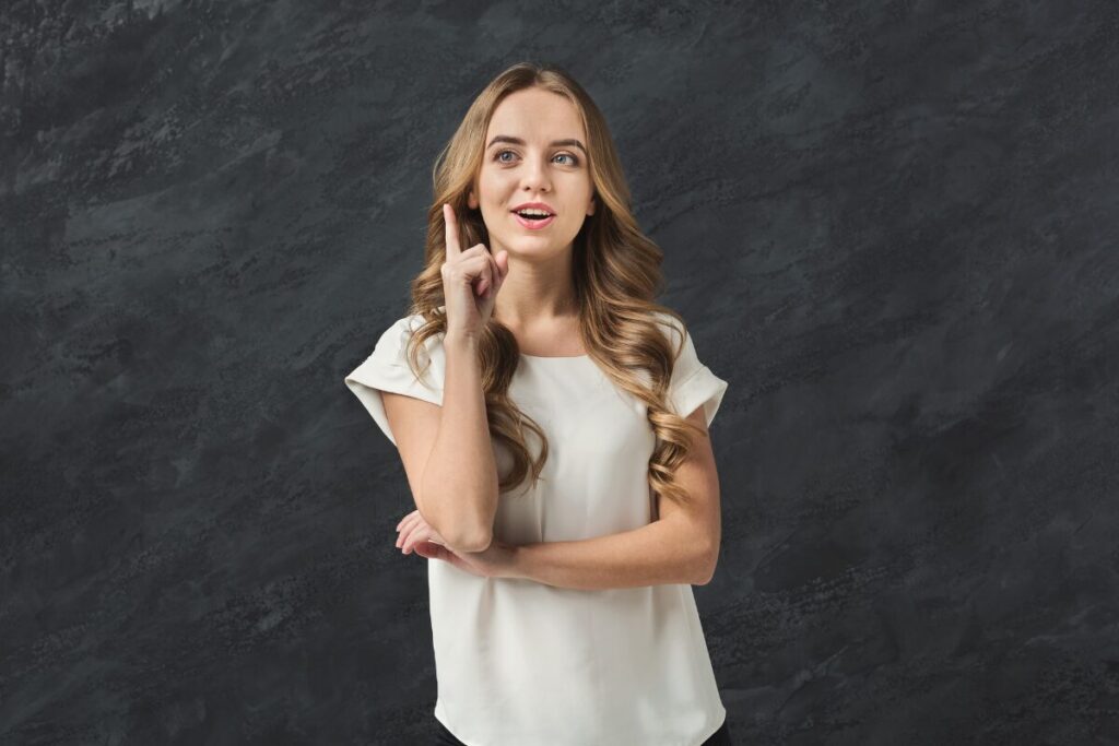 彼は一体何者？
直感は当たる
ひらめく女性