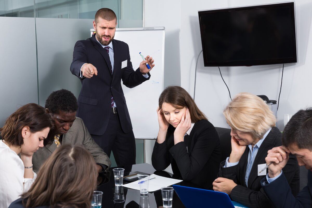 ハラスメントの仕組み これだけ社会問題になっていても相変わらず減らないハラスメント。一体何故？ハラスメントをする人の心理状態をひも解けば分かるかも知れません。