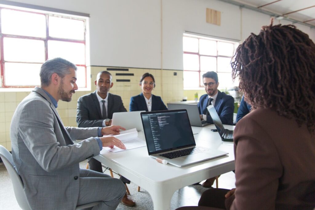 ハラスメントの仕組み
ビジネスにおけるハラスメント
会議中