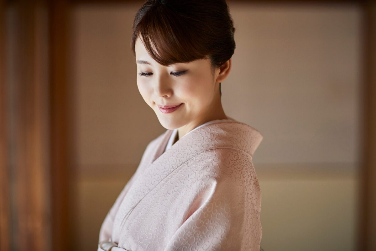 初回デート　オンナの心得 マッチングアプリでの初回デート。過度な期待はすまいと思いつつ、浮き立つ心は隠せません。まあまあ慌てずに。ここはひとつ初回デートに必要なオンナの心構えをお教えしておきましょう。