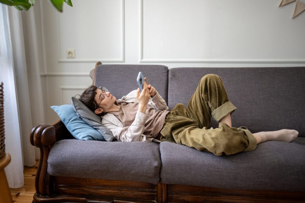 面倒くさいことが人生を変える
やらない理由
なまける女性