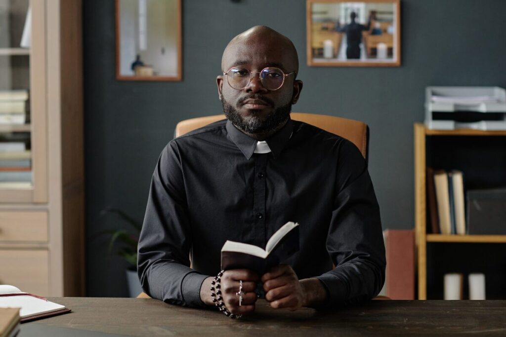 病める時も健やかなる時も
結婚式で愛を語る
聖書を語る牧師先生