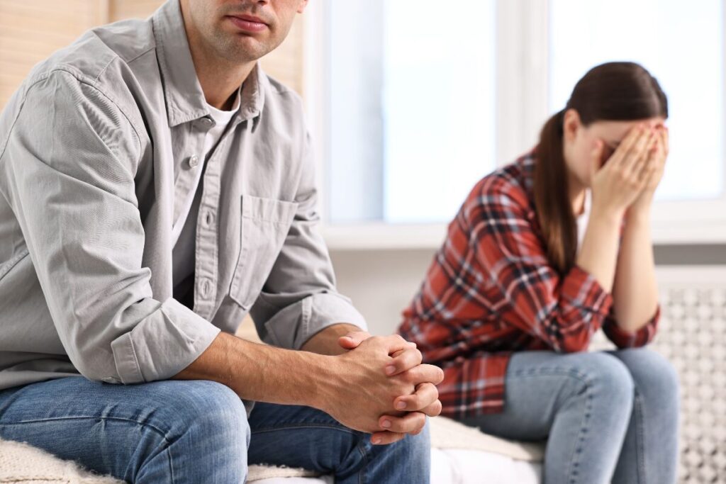 現実的な不倫の末路
はい、ばれました
浮気がばれた男性