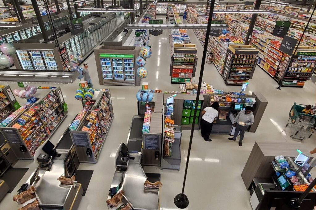 夫婦でホームパーティー
パーティーはお買い物から
スーパーの写真