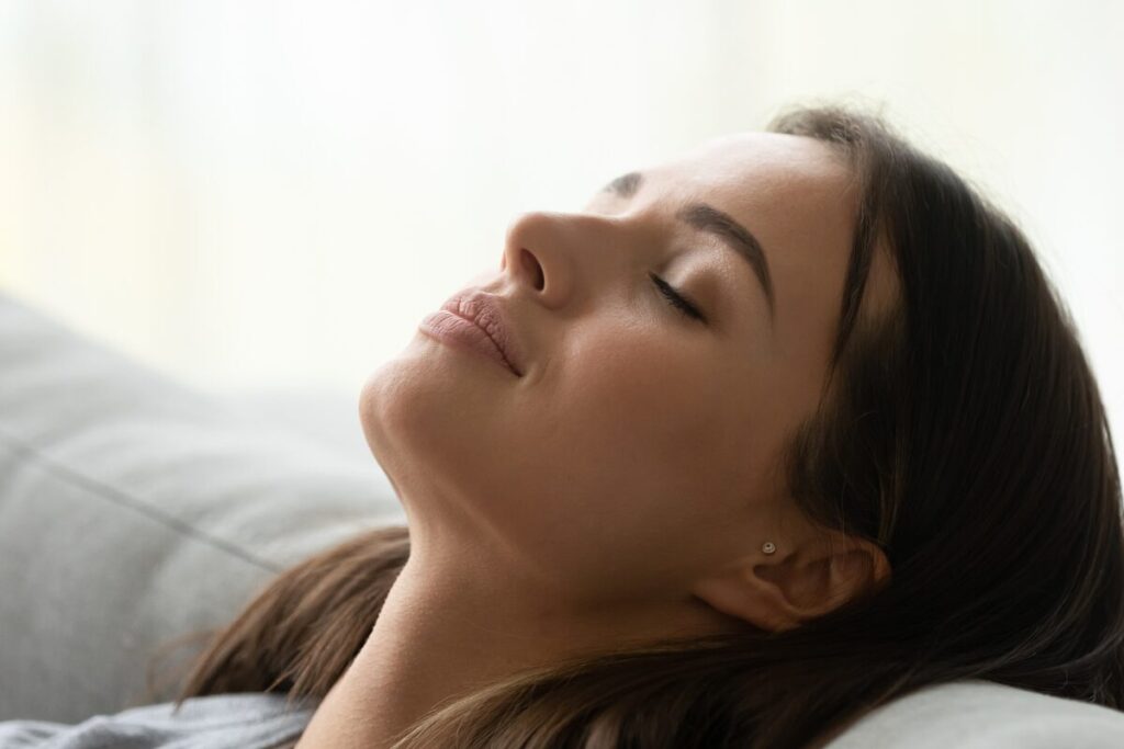 冷え症でこごえているあなたに
リセット準備
ゆったりと眠る女性