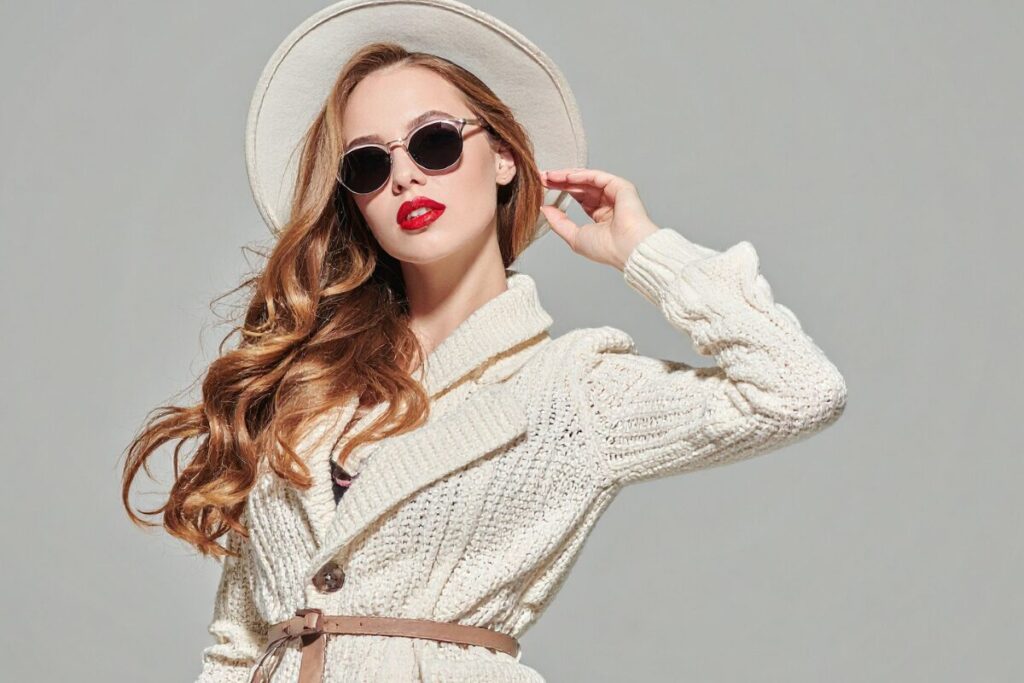 冬の紫外線はあなどれない
しっかり対策を
帽子とサングラスの女性