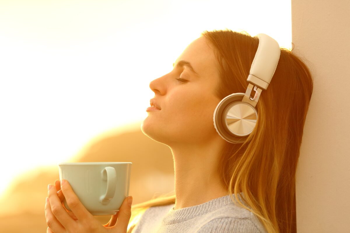 音楽を聞けば美しくなれる？ 様々な美容法を試してはことごとく効果を得られないあなたに朗報です。今あなたが聞いているその音楽があなたの美しさを増加してくれるかも知れません。