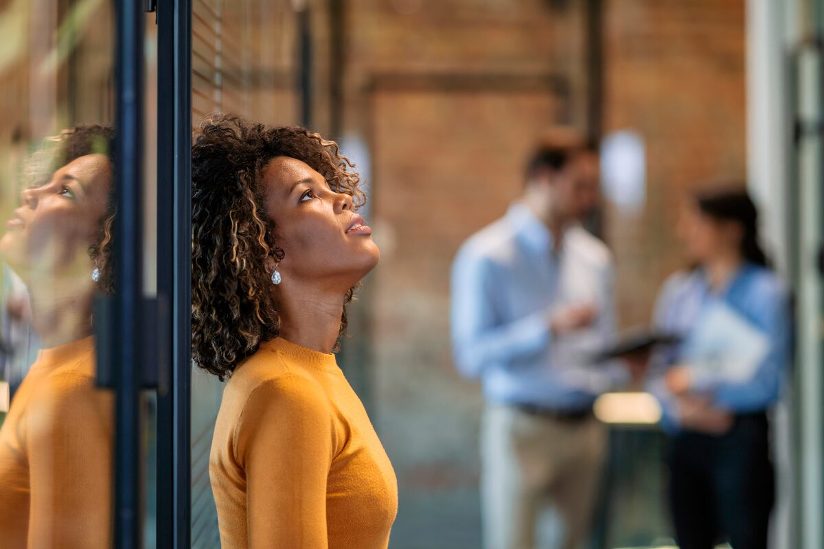 一体全体、何を食べればいいのよ！ 不景気だ、相対的貧困だといいながら、私たち日本人の多くはしっかりご飯を食べています。時には美食を貪り、時には美容と健康を意識して節制したりします。何なら食に関する情報が溢れすぎて一体何を食べるのが正解なの？なんて悩んでいます。