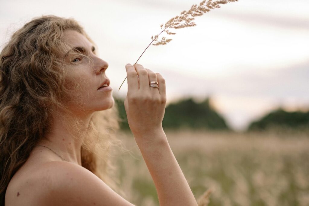 美しさは先端から　美しい手を目指すあなたへ
最も見られる裸の部位
裸の女性