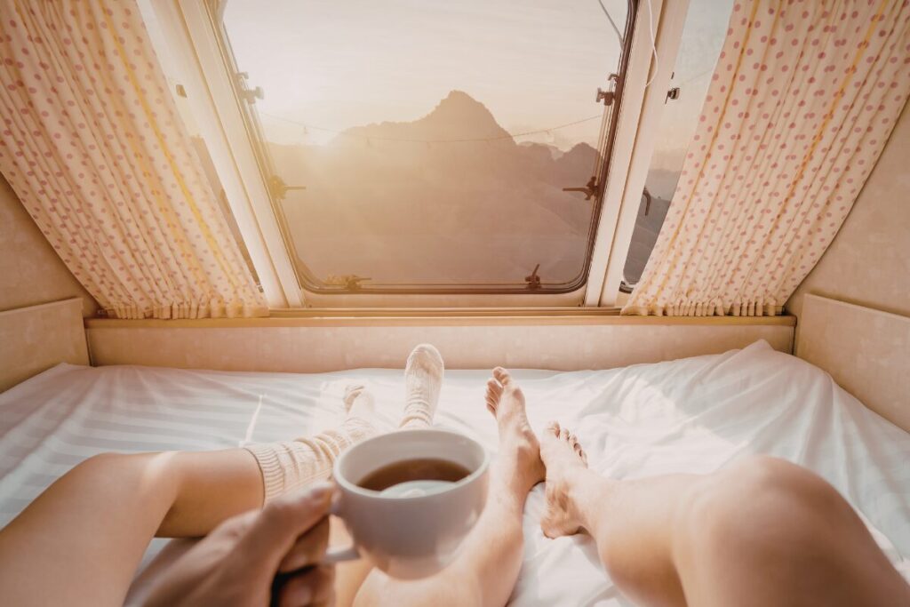 恋をしたあなたに起きていること
恋する準備
朝日を浴びる女性