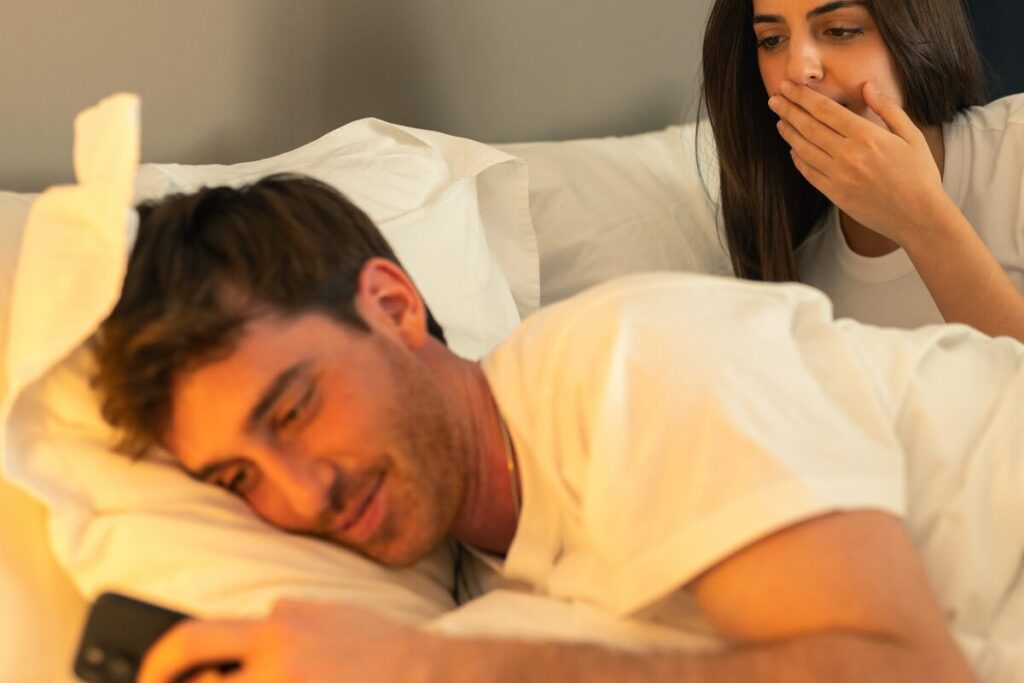 口コミで評判のPIO探偵事務所に探偵のお仕事について聞いてみました
探偵社に依頼するまで
浮気を疑う妻