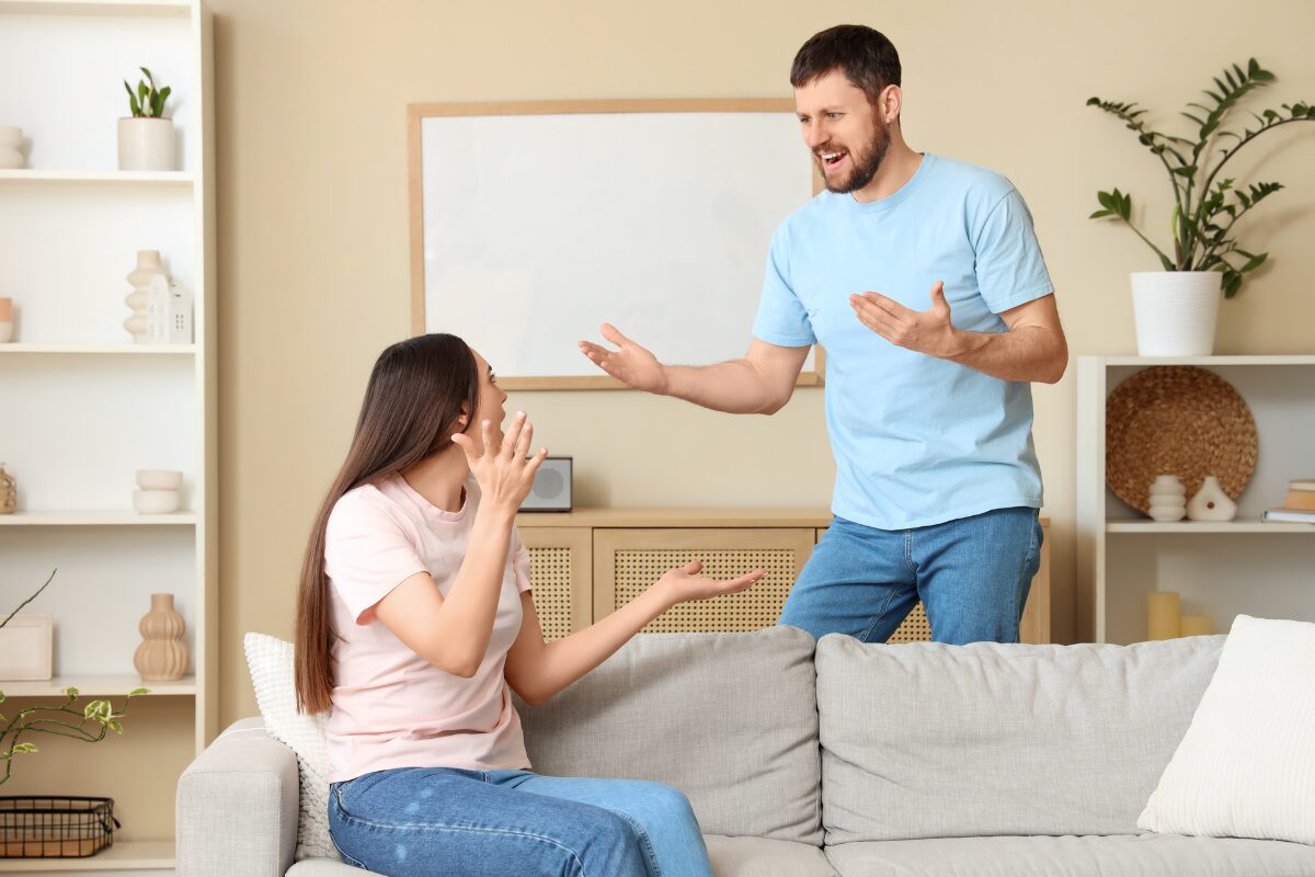 恋愛離れ？してねーし！ 昨今若者の恋愛離れが取り沙汰されています。いわゆるZ世代の恋愛離れ。ああ、彼等が結婚適齢期になる数年後にはますます未婚率が増え、少子高齢化に拍車がかかってしまいそう。若者よ、恋してくれ！などと心配はご無用です。今も昔も若者はちゃんと恋しています。