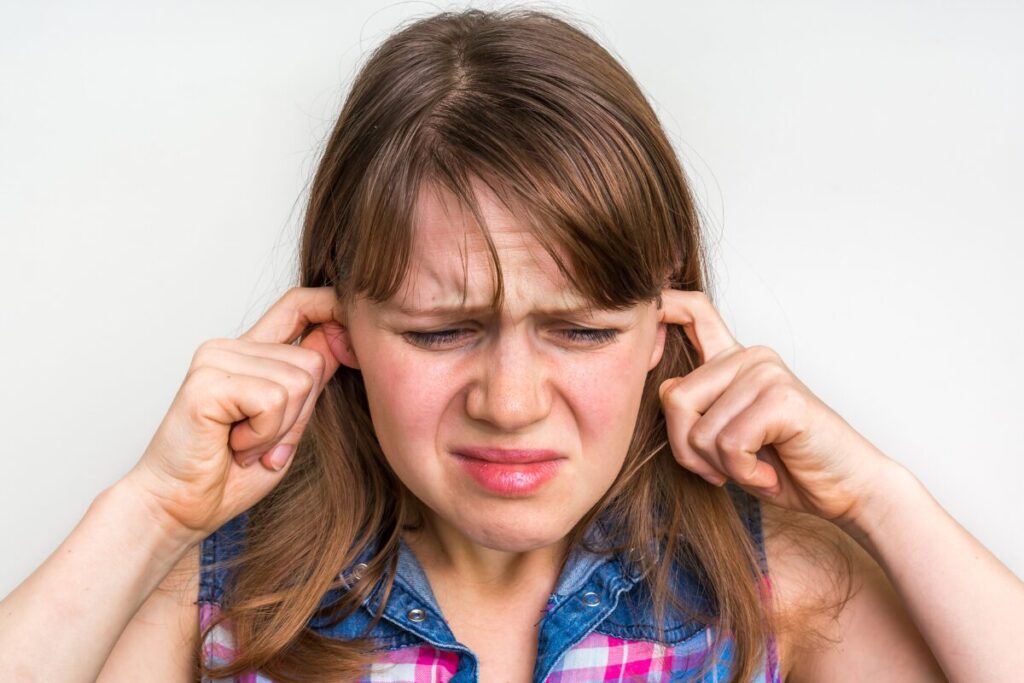 婚活で上手くいった女性に聞いてみました
自慢話は聞きたくない
耳をふさぐ女性