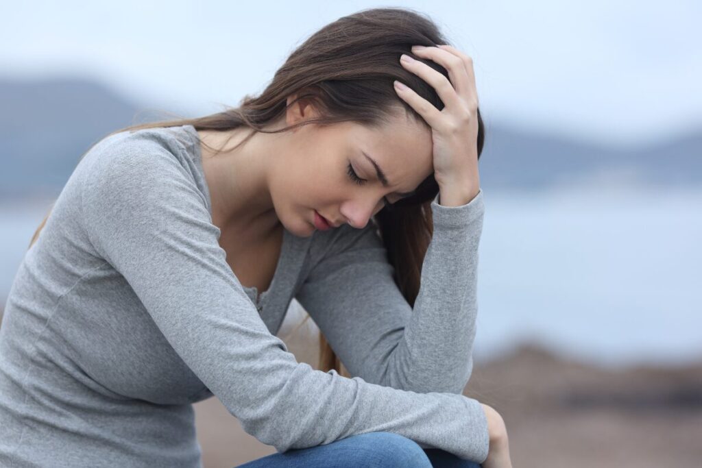 世界はあなたを中心に回っている
孤独もまたストレス
孤独な女性