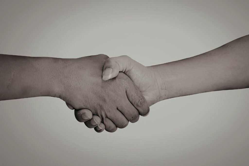 婚活で失敗する人
待合せ
はじめましての握手