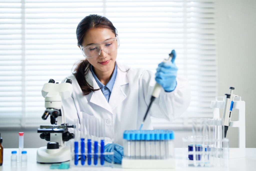 寝不足のあなたに起きること
理想的な睡眠時間
科学者の女性