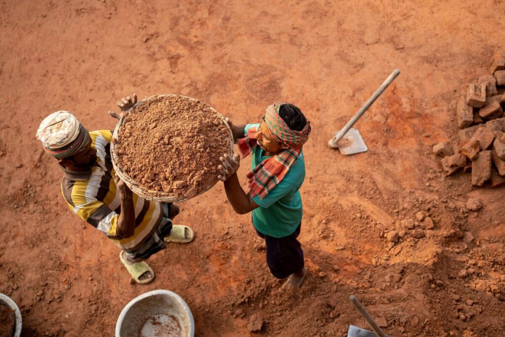 家事に疲れた
肉体労働は人数
肉体労働をする人