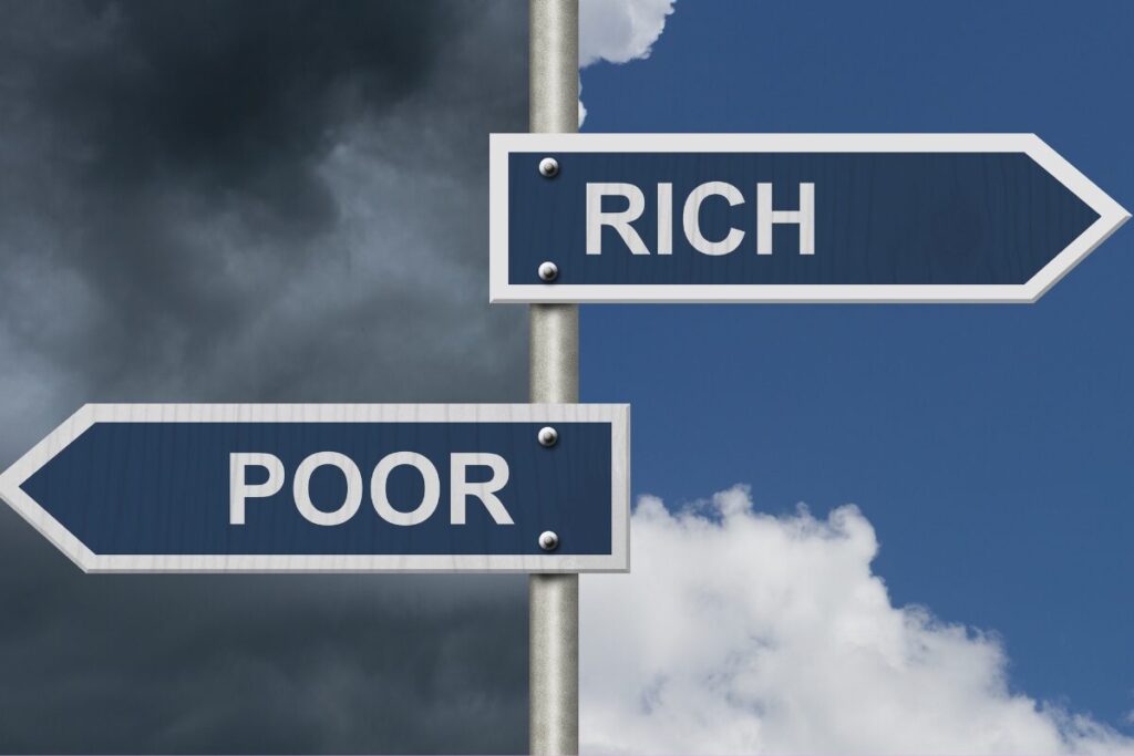 お見合い　一度はしてみるものです
差別？格差？結構あります
リッチかプアーか